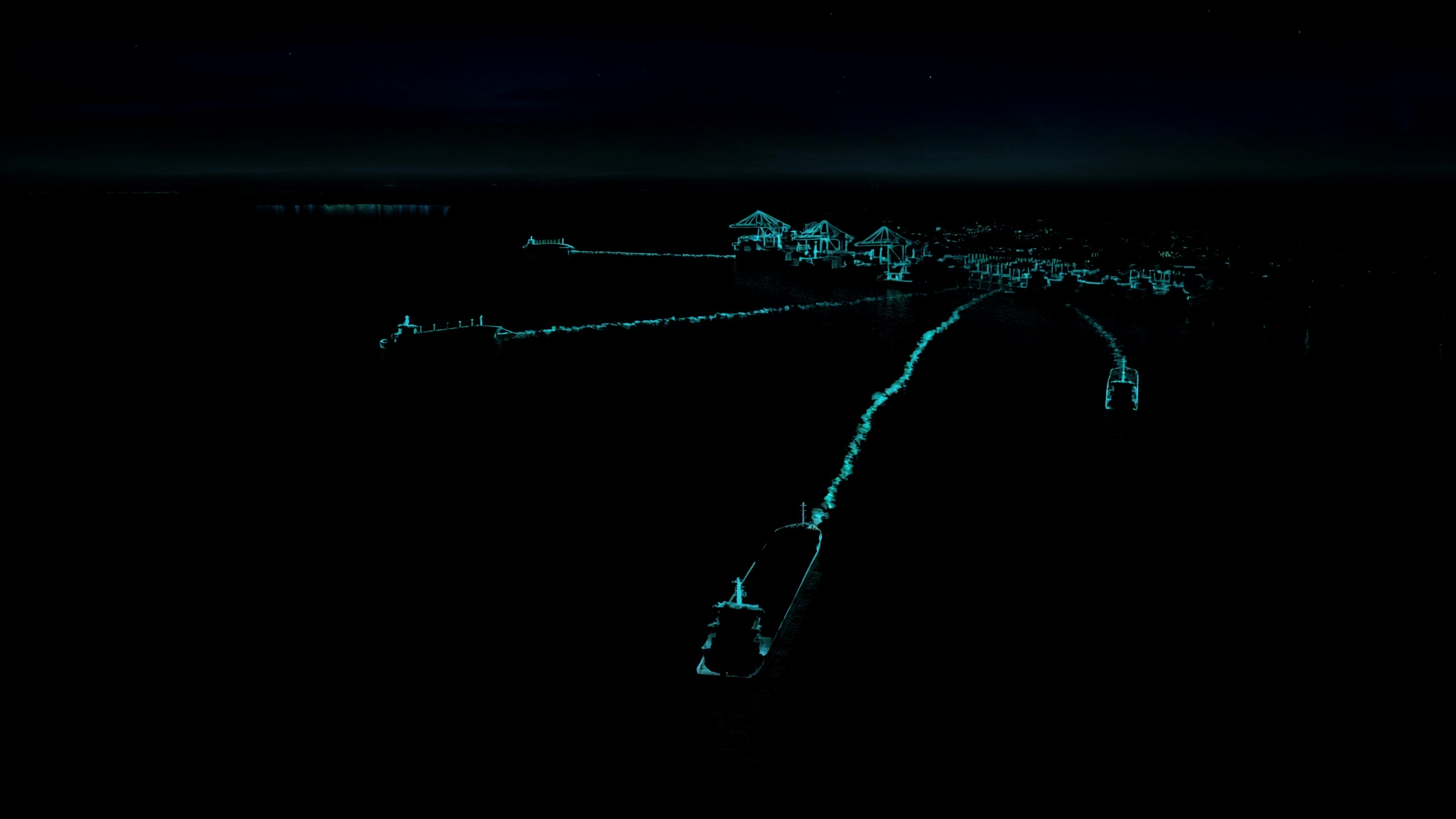 Vessels converging on a port, predicted routes